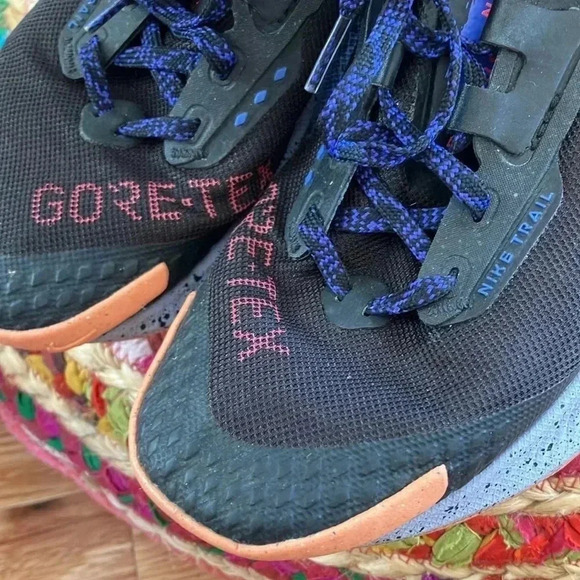 Nike  Pegasus Trail Gore-Tex Sneakers - Picture 6 of 8